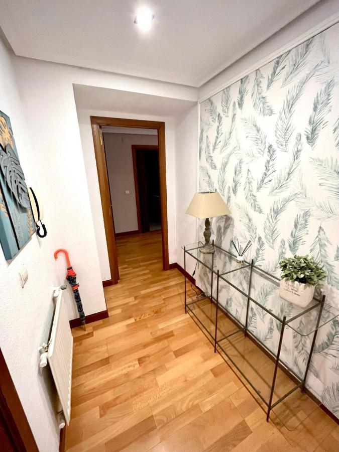 Atuaire Home Agradable Apartamento En El Centro De Burgos Parking Incluido Экстерьер фото